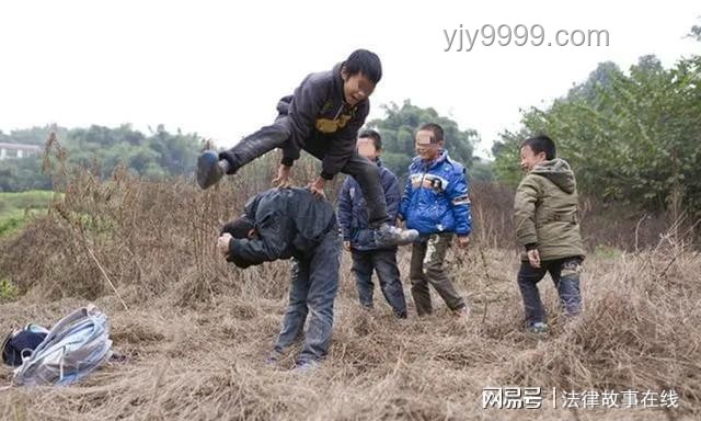 **35岁小伙的隐居生活：山洞里的四年修行**